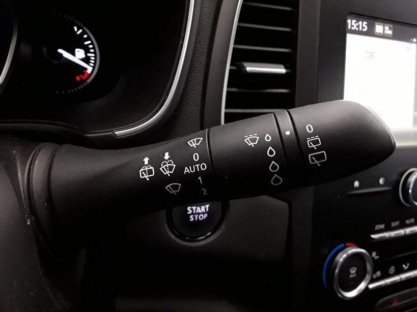 RENAULT MEGANE IV 2018 - Photo n°25
