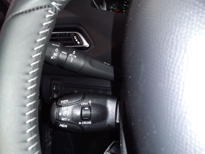 PEUGEOT 308 SW 2021 - Photo n°19
