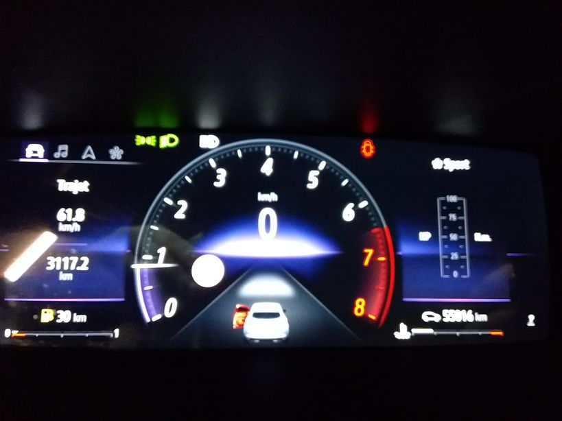 RENAULT MEGANE IV BERLINE 2021 - Photo n°30