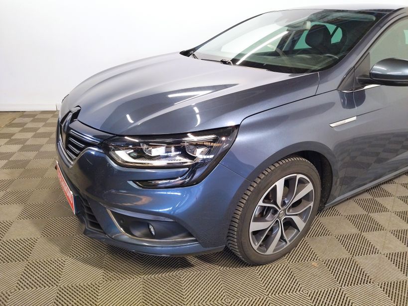 RENAULT MEGANE IV BERLINE 2016 - Photo n°3