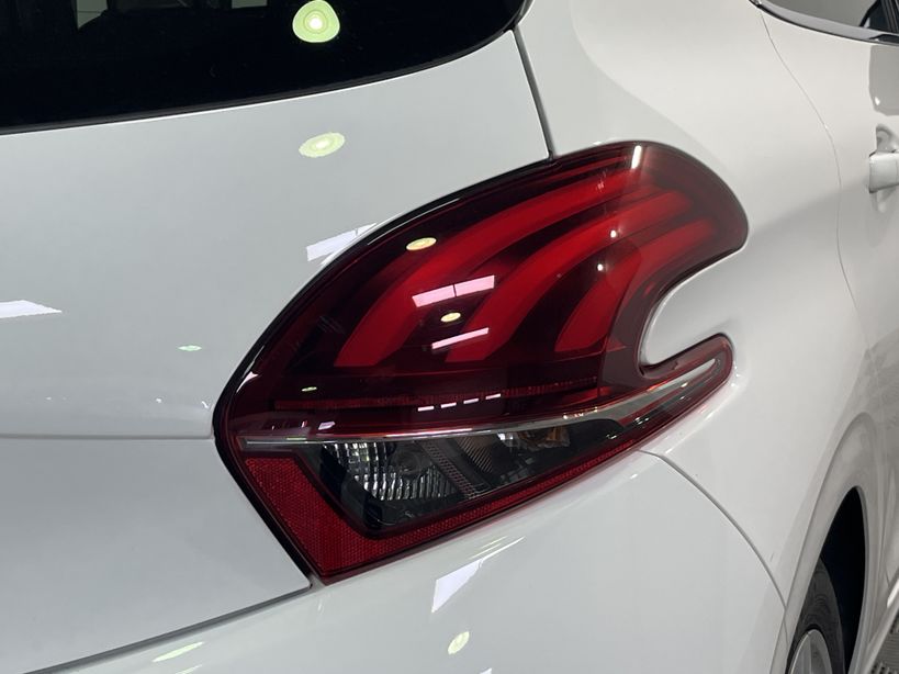 PEUGEOT 208 BUSINESS 2019 - Photo n°7