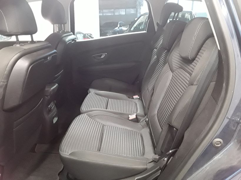 RENAULT GRAND SCENIC IV 2018 - Photo n°8