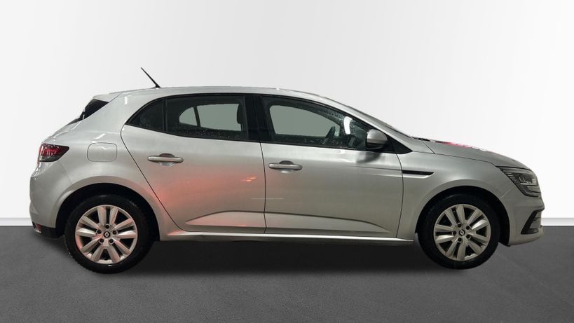 RENAULT MEGANE IV BERLINE 2021 - Photo n°8