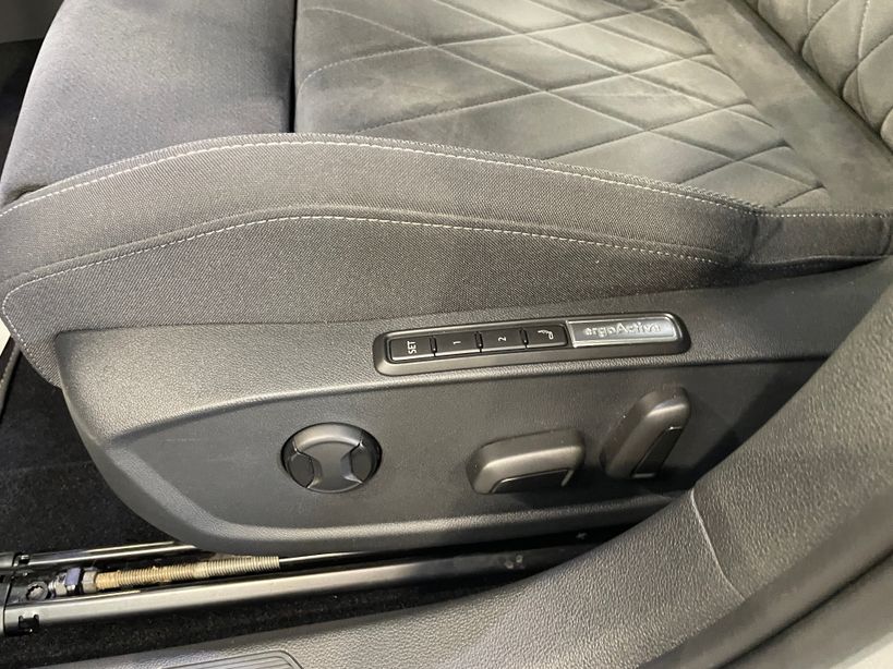 VOLKSWAGEN GOLF 2022 - Photo n°12