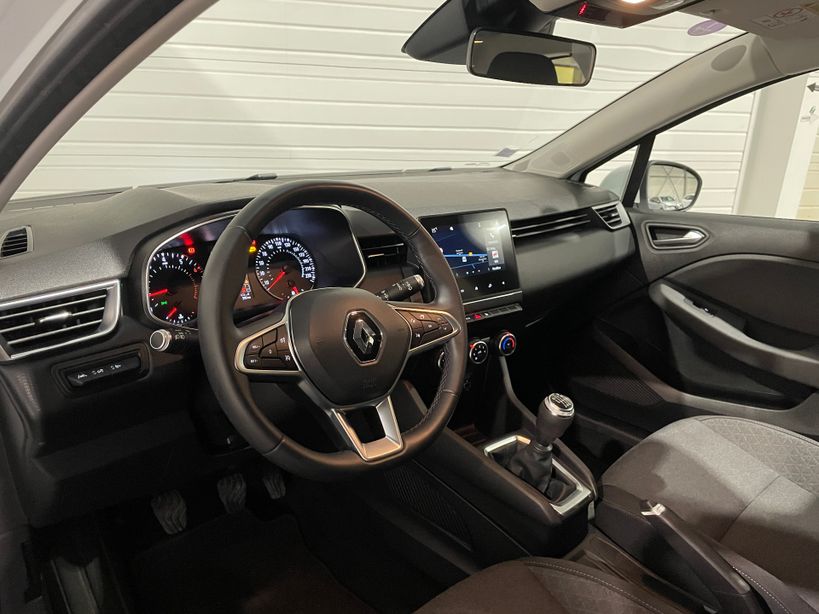 RENAULT CLIO V 2021 - Photo n°10