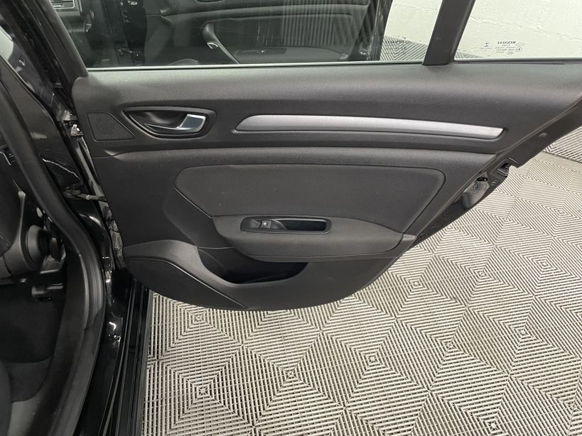 RENAULT MEGANE IV ESTATE 2021 - Photo n°33