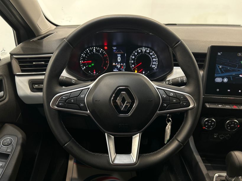 RENAULT CLIO V 2023 - Photo n°11