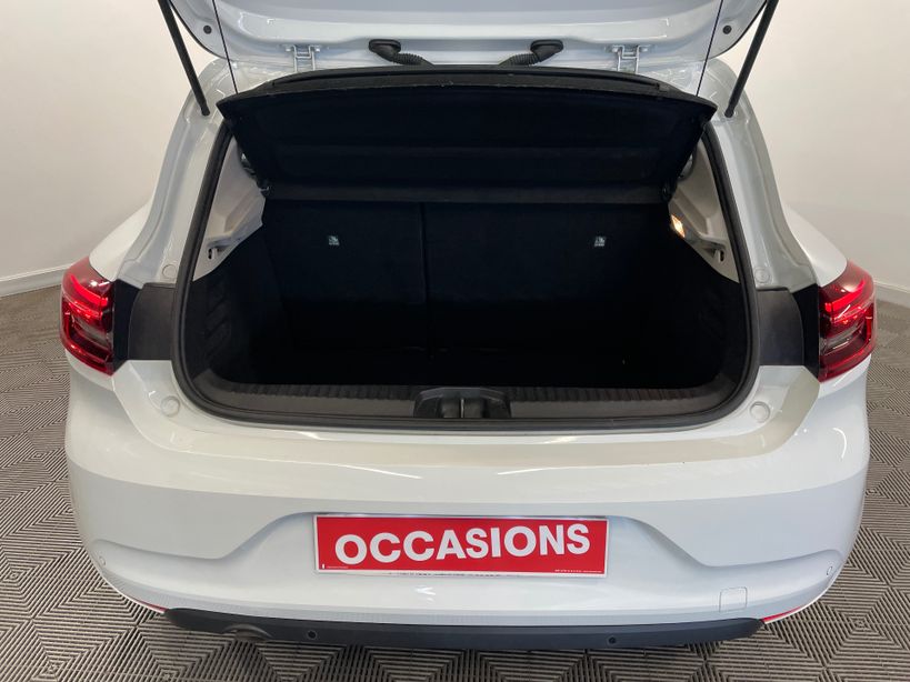 RENAULT CLIO V 2021 - Photo n°9