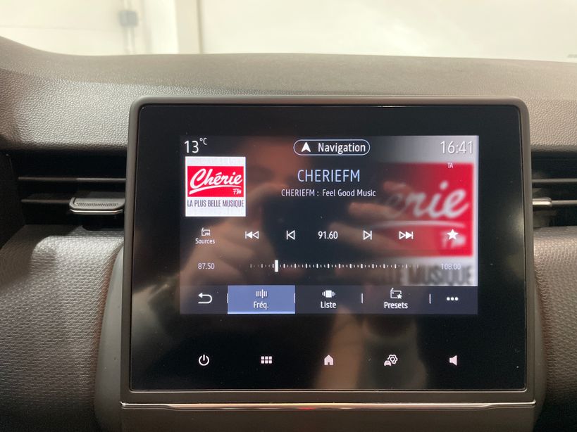 RENAULT CLIO V 2021 - Photo n°18