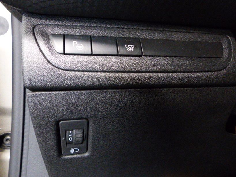 PEUGEOT 2008 2016 - Photo n°16