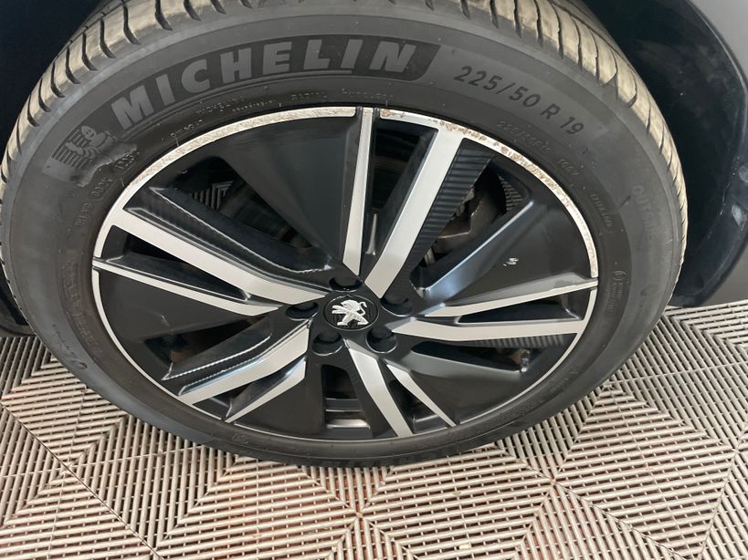 PEUGEOT 3008 2024 - Photo n°2