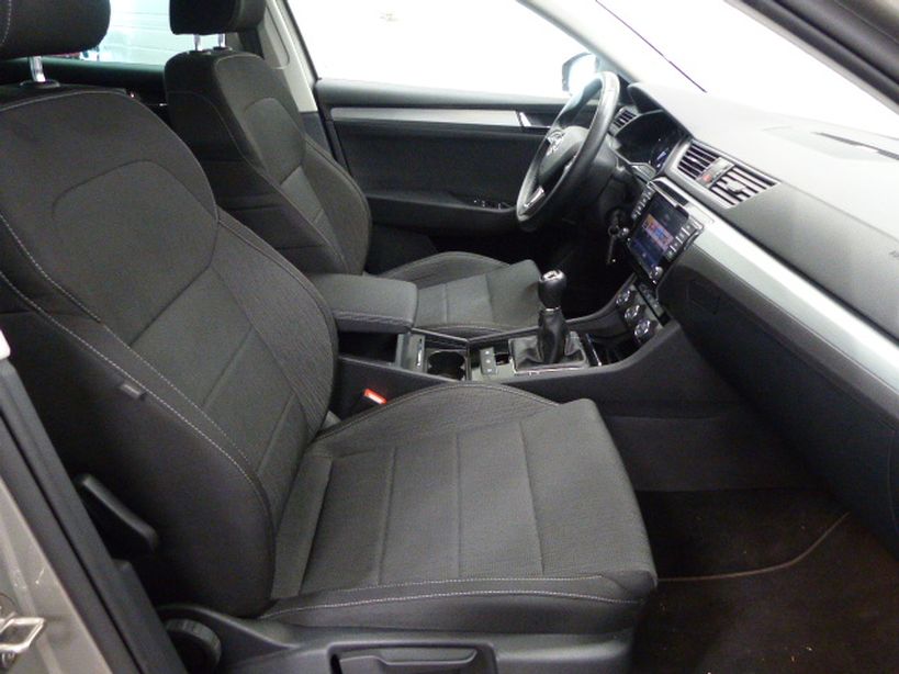 SKODA SUPERB 2016 - Photo n°6
