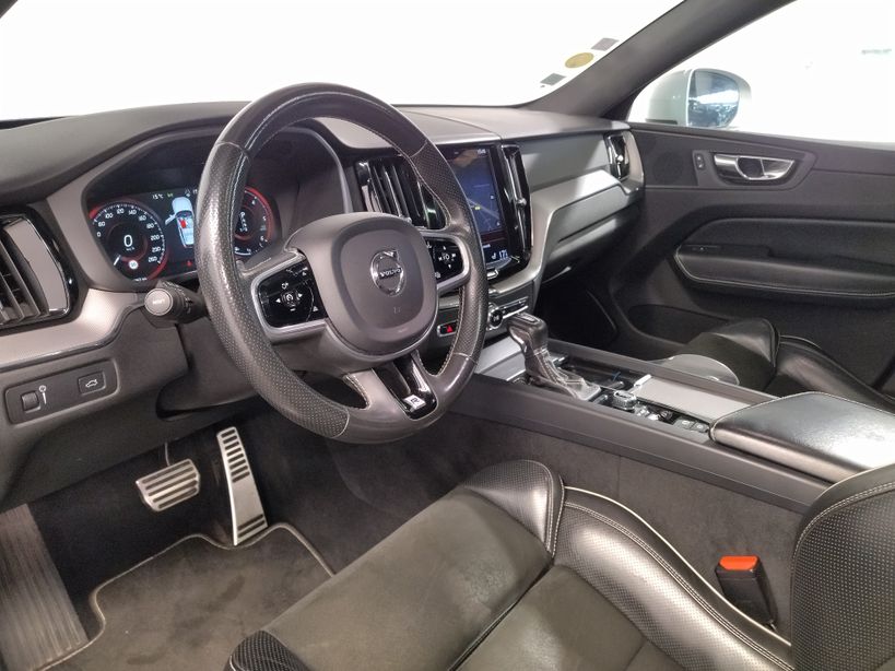 VOLVO XC60 2018 - Photo n°30