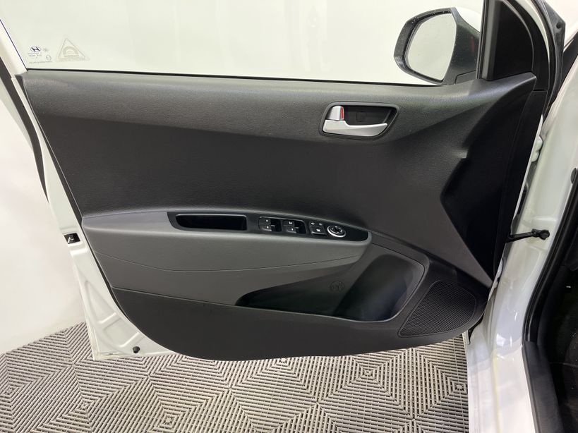 HYUNDAI i10 2016 - Photo n°32