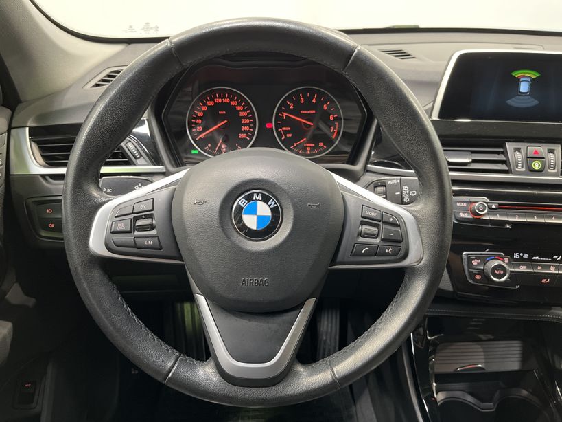 BMW X1 F48 2017 - Photo n°11