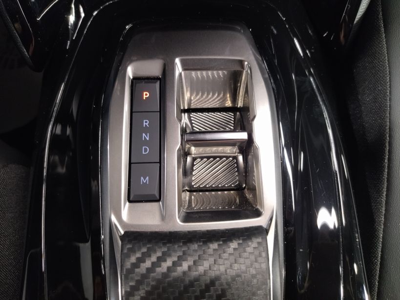 PEUGEOT 2008 2024 - Photo n°9