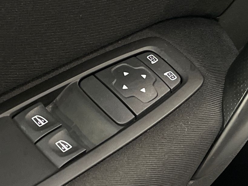 RENAULT MEGANE IV SOCIETE 2019 - Photo n°30