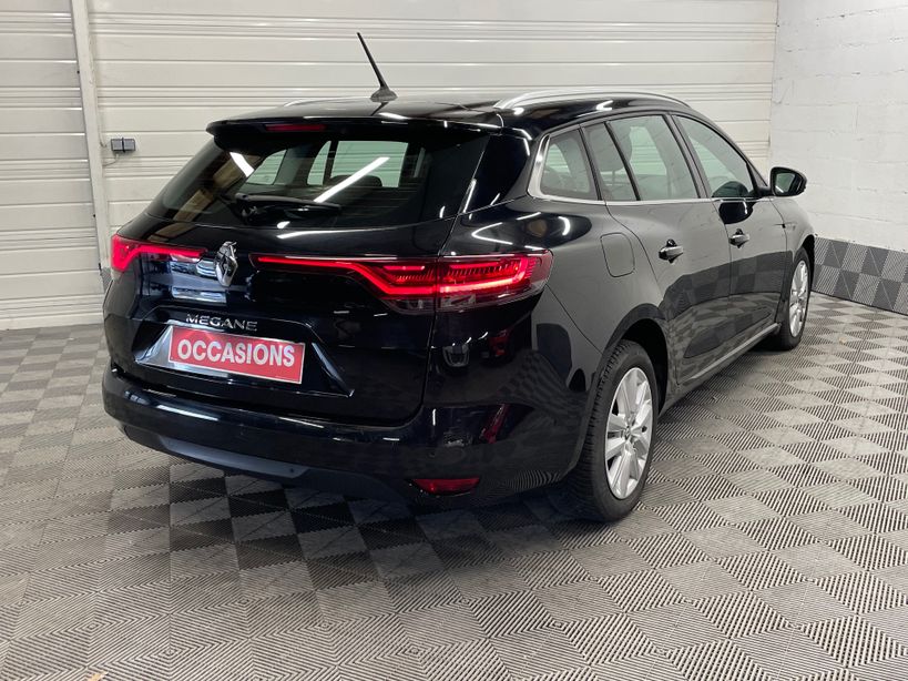 RENAULT MEGANE IV ESTATE 2022 - Photo n°6