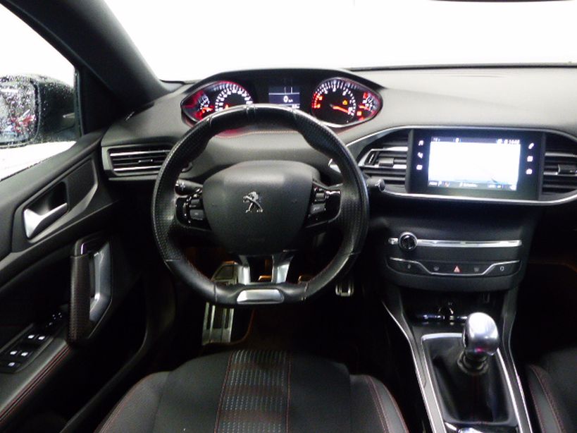 PEUGEOT 308 2019 - Photo n°8