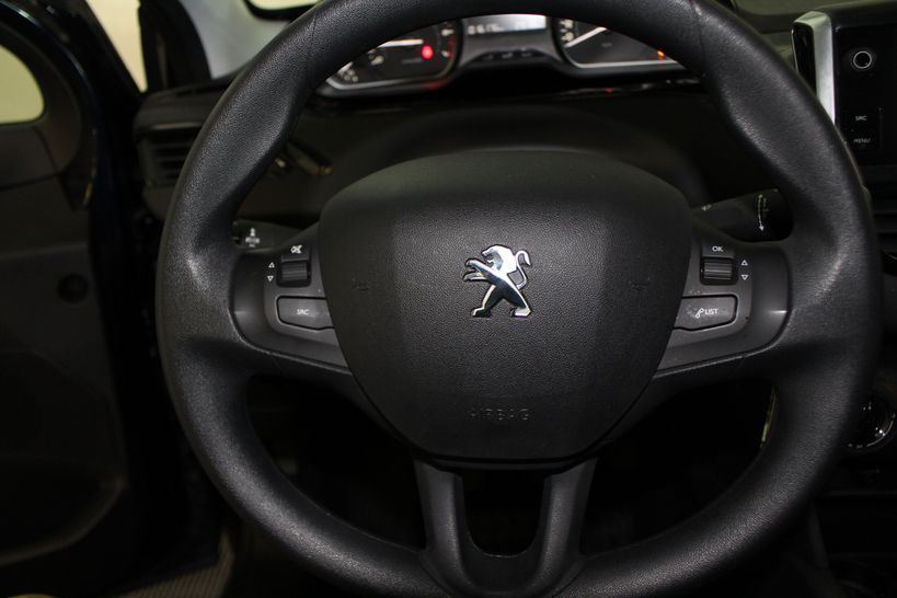 PEUGEOT 208 2018 - Photo n°10