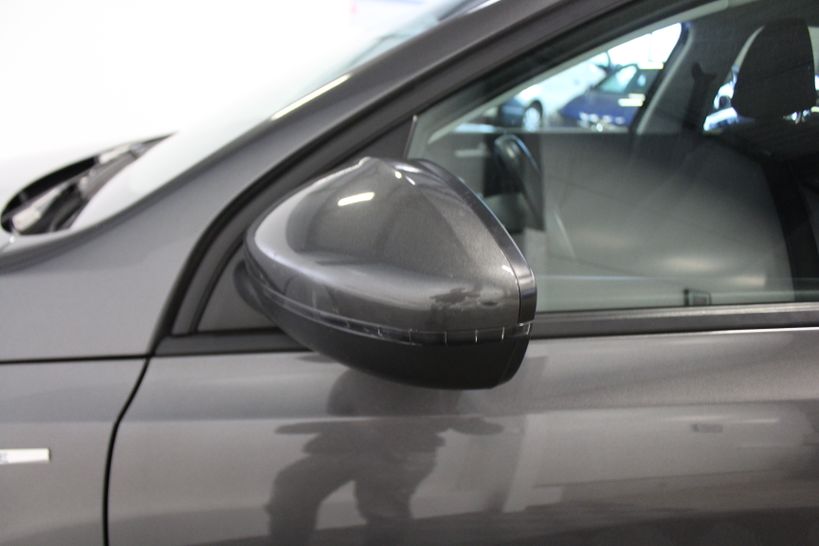 PEUGEOT 308 2019 - Photo n°2