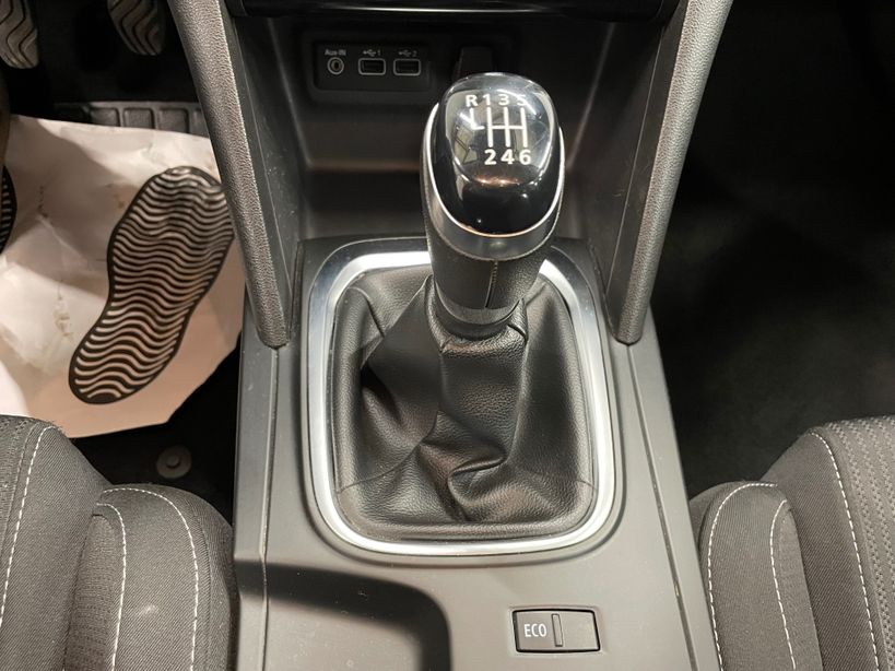 RENAULT MEGANE IV BERLINE 2022 - Photo n°22