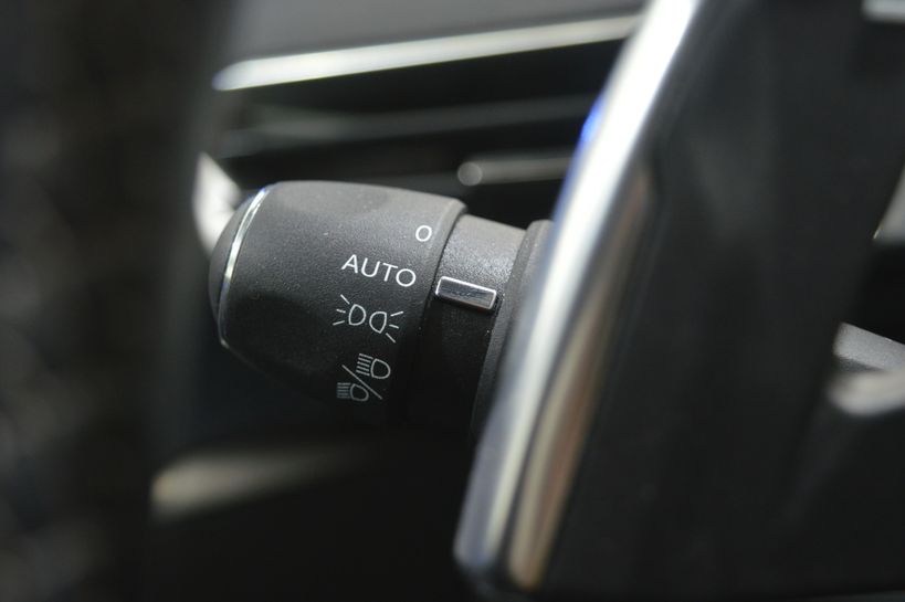 PEUGEOT 5008 2018 - Photo n°14