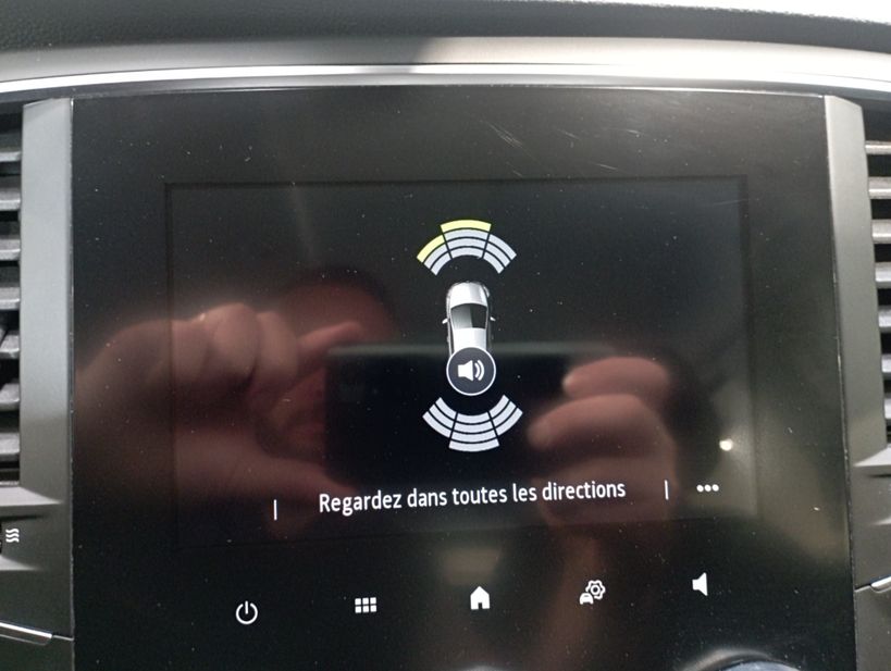 RENAULT MEGANE IV ESTATE 2021 - Photo n°20
