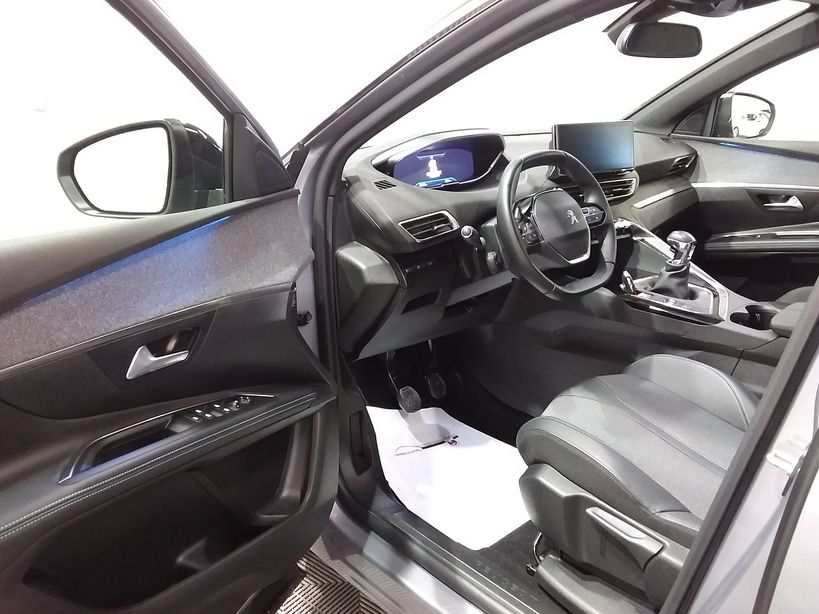 PEUGEOT 5008 2023 - Photo n°14