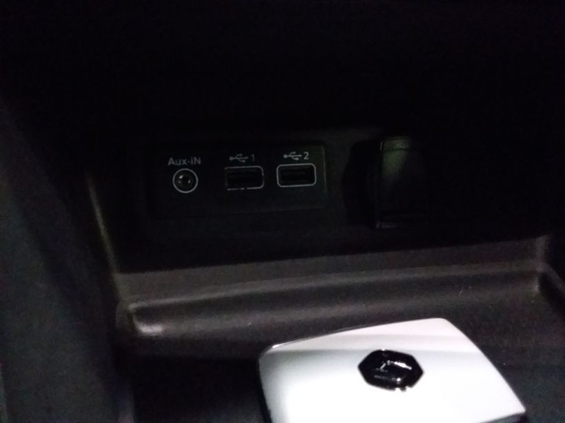 RENAULT MEGANE IV ESTATE 2021 - Photo n°18