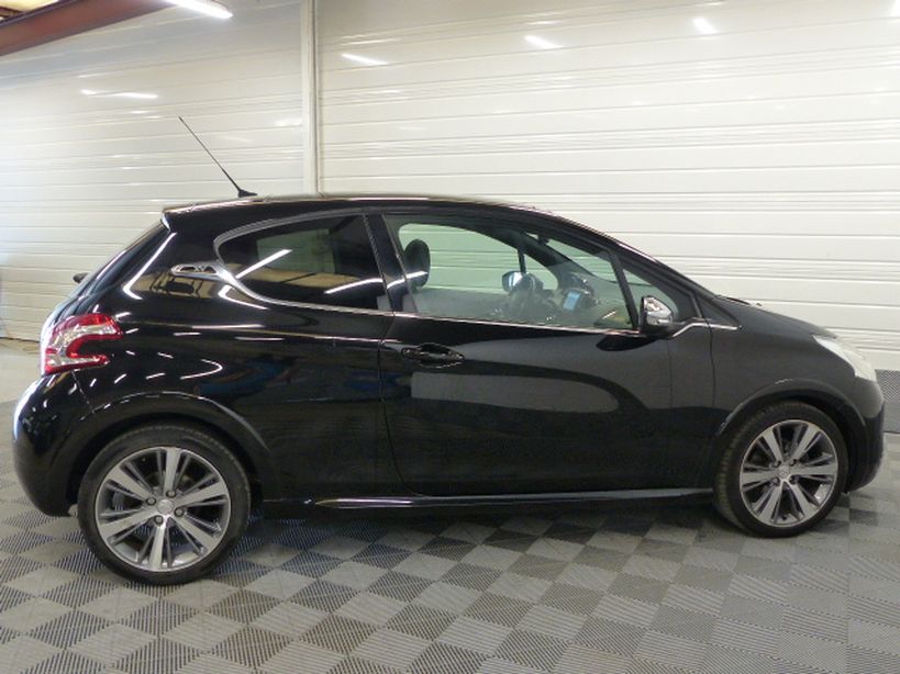 PEUGEOT 208 2014 - Photo n°24