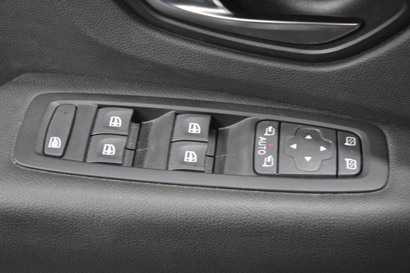 RENAULT SCENIC IV 2017 - Photo n°15