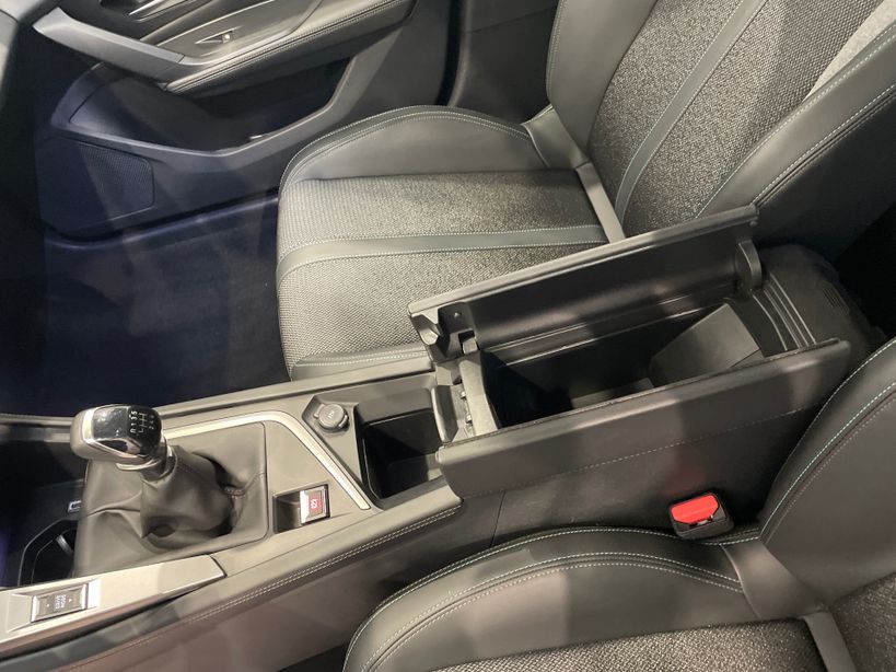 PEUGEOT 308 2023 - Photo n°25