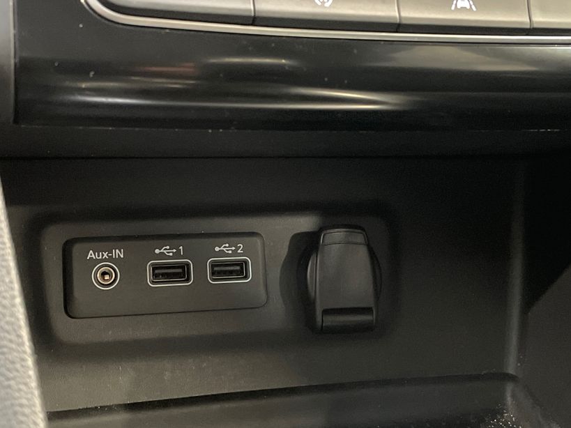 RENAULT MEGANE IV ESTATE 2022 - Photo n°17