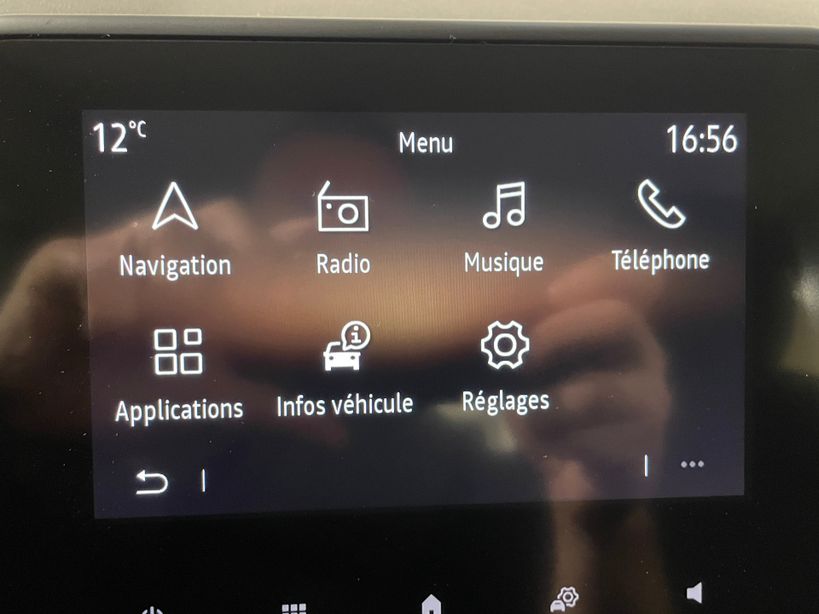 RENAULT CLIO V 2020 - Photo n°17