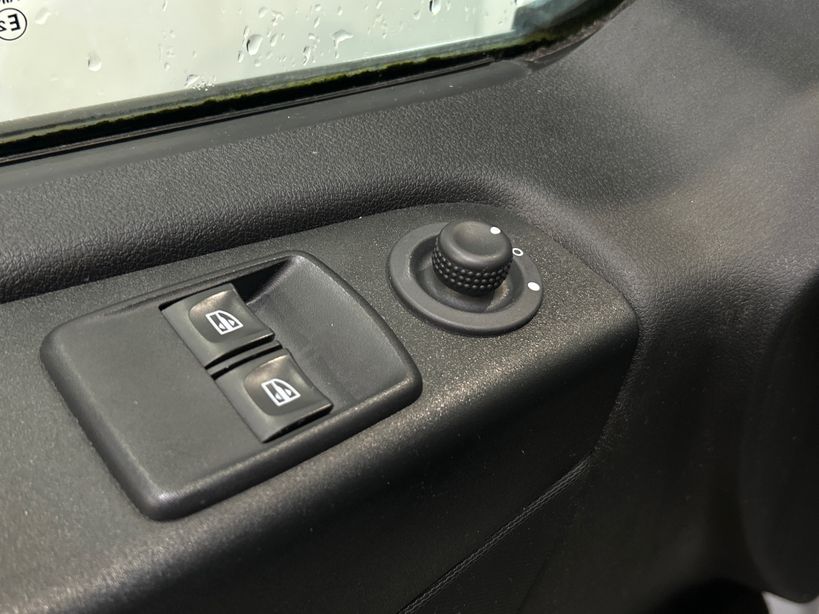 RENAULT TRAFIC FOURGON 2021 - Photo n°28