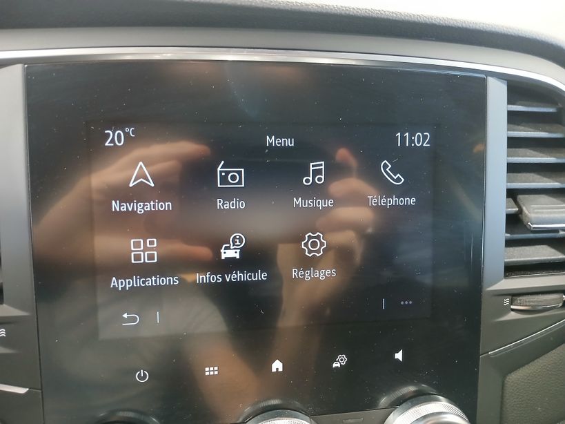 RENAULT MEGANE IV BERLINE 2022 - Photo n°15