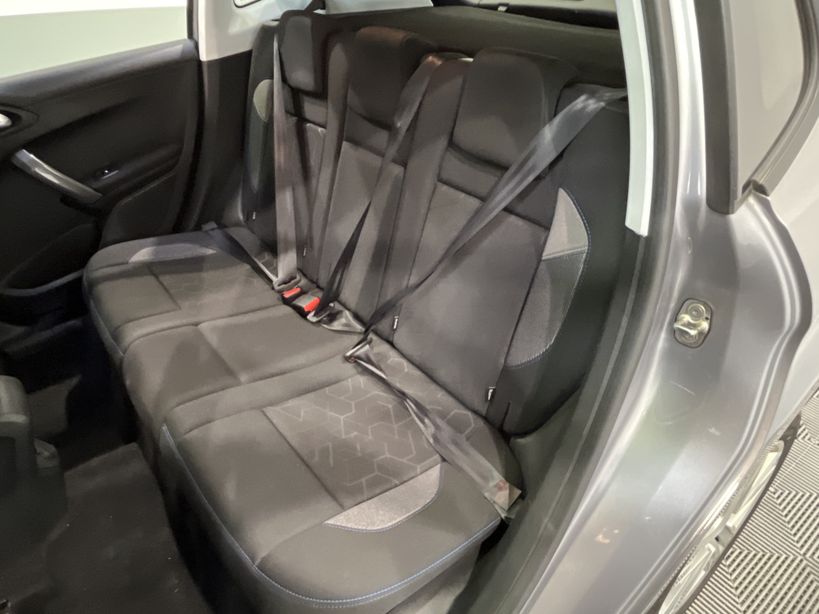 PEUGEOT 2008 2018 - Photo n°9