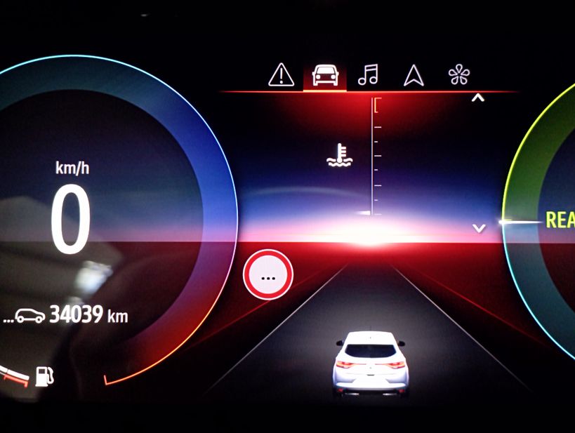 RENAULT MEGANE IV BERLINE 2021 - Photo n°32