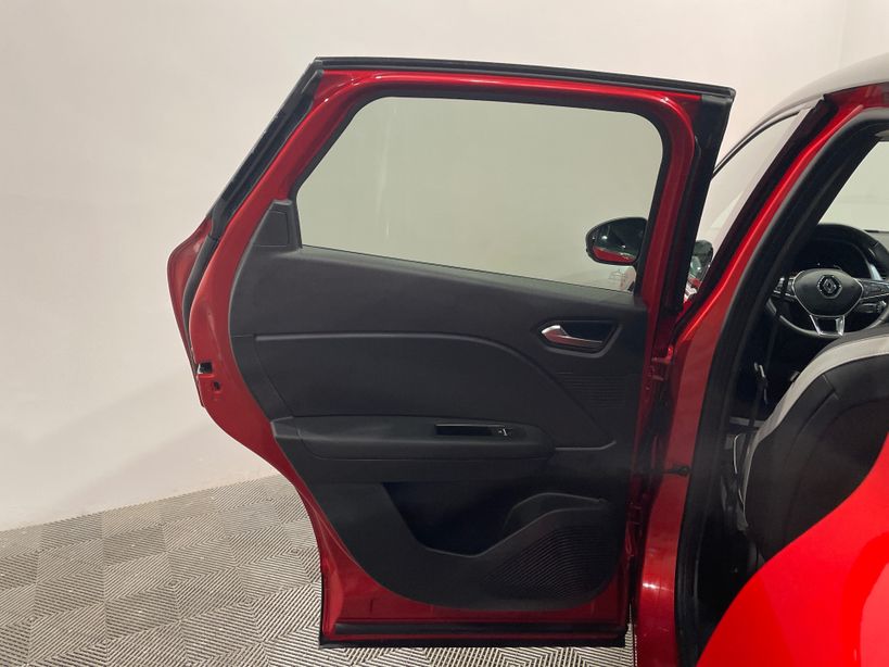 RENAULT CAPTUR 2023 - Photo n°38