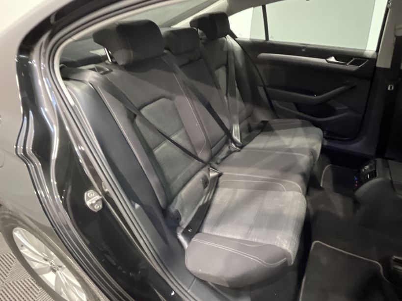 VOLKSWAGEN PASSAT BUSINESS 2019 - Photo n°43