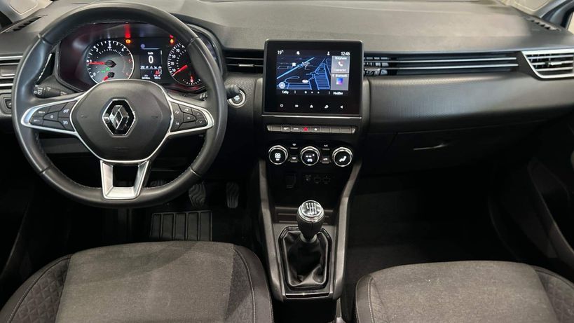 RENAULT CLIO V 2021 - Photo n°11