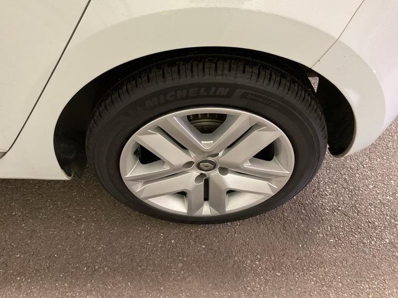 RENAULT CLIO V 2021 - Photo n°2