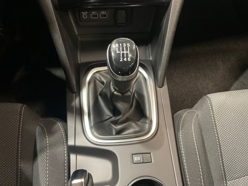 RENAULT MEGANE IV BERLINE 2023 - Photo n°20