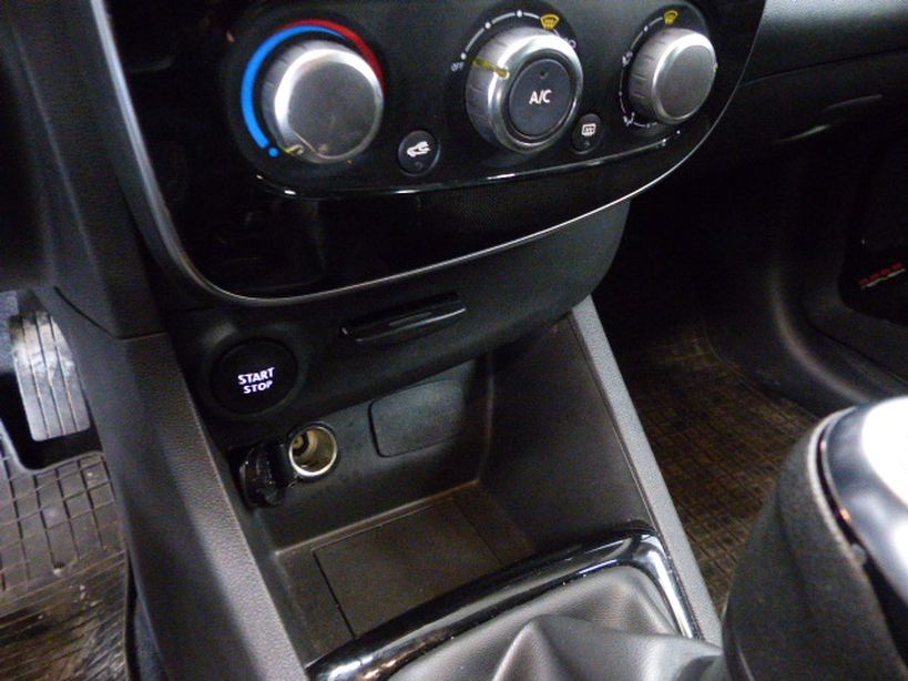 RENAULT CLIO IV 2020 - Photo n°22