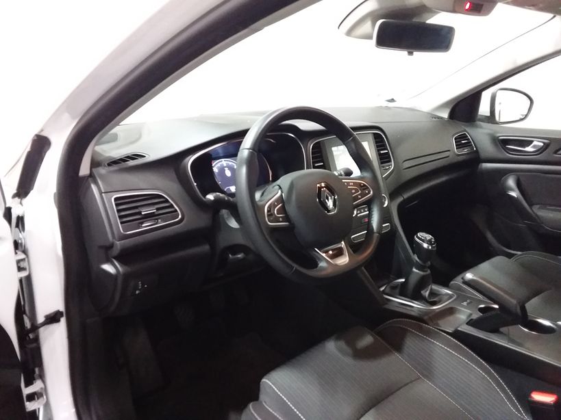 RENAULT MEGANE IV BERLINE BUSINESS 2019 - Photo n°15
