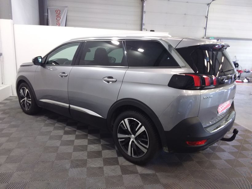 PEUGEOT 5008 2019 - Photo n°6