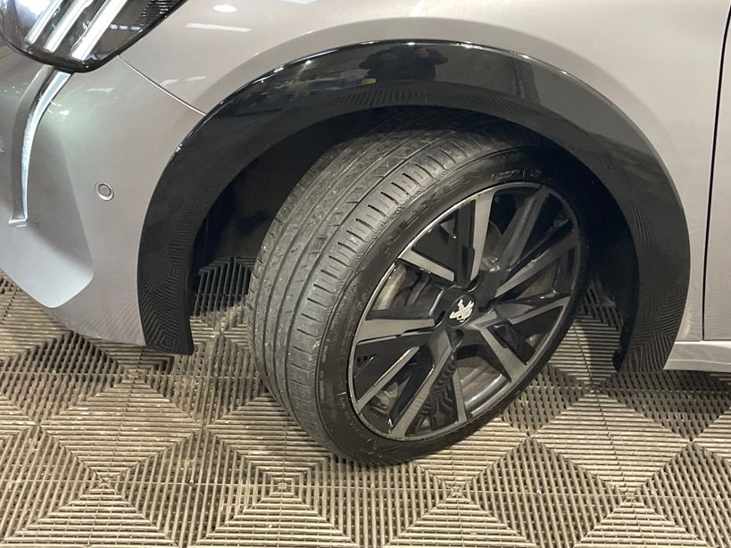 PEUGEOT 208 2023 - Photo n°6