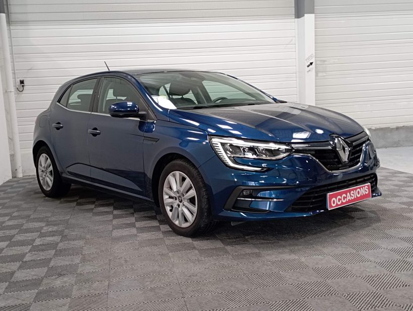 RENAULT MEGANE IV BERLINE 2021 - Photo n°3