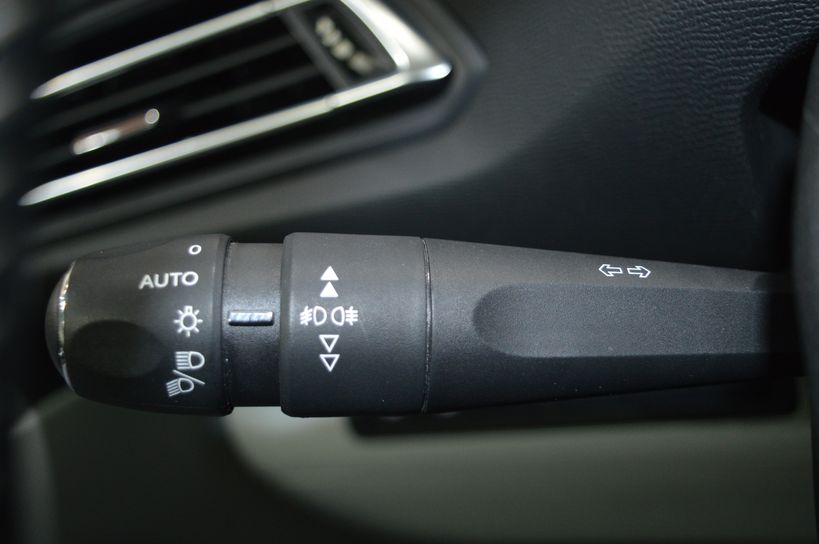 PEUGEOT 308 SW 2014 - Photo n°27